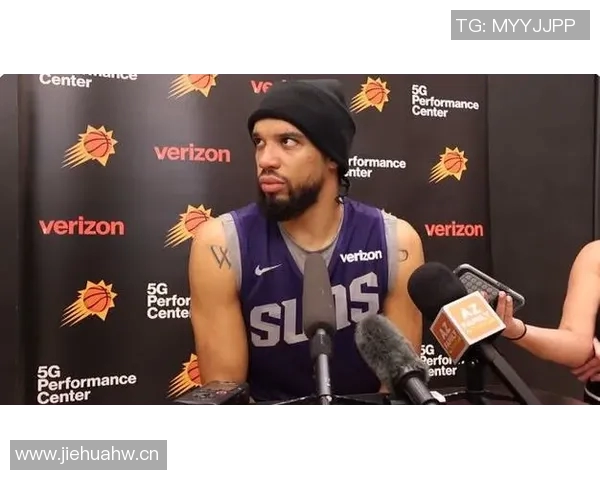 布克谈狄龙斗志与赛季起伏强调避免重复错误的重要性