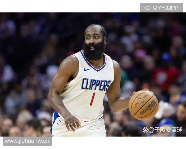 哈登赞大洛在训练营中展现惊人实力为球队贡献巨大价值 哈登赞大洛在训练营中展现惊人实力为球队贡献巨大价值