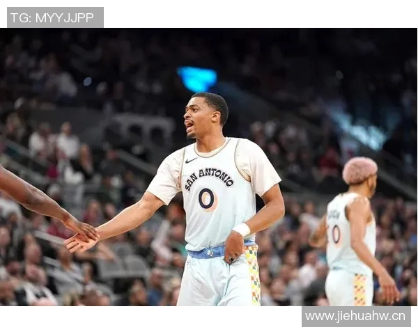 凯尔登谈抢前场板的重要性与成为能量球员的决心 凯尔登谈抢前场板的重要性与成为能量球员的决心