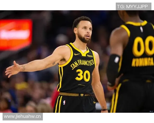 库里三分神话再续生涯单场9三分次数超越众星总和两次 库里三分神话再续生涯单场9三分次数超越众星总和两次