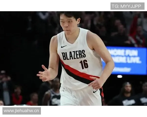 杨瀚森坦言防守不足并强调英语水平需提升与主帅积极沟通