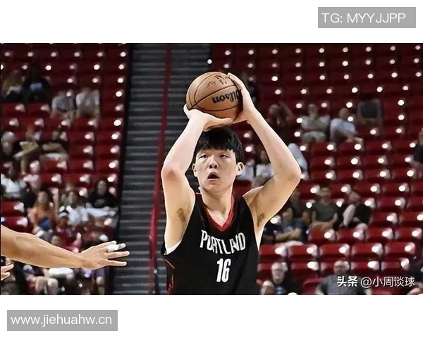 翻译谈杨瀚森:新秀应迎难而上努力追赶前辈与大哥的脚步 翻译谈杨瀚森:新秀应迎难而上努力追赶前辈与大哥的脚步