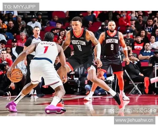 快船悔恨不已鲍威尔11场比赛8次得分领衔全队表现出色