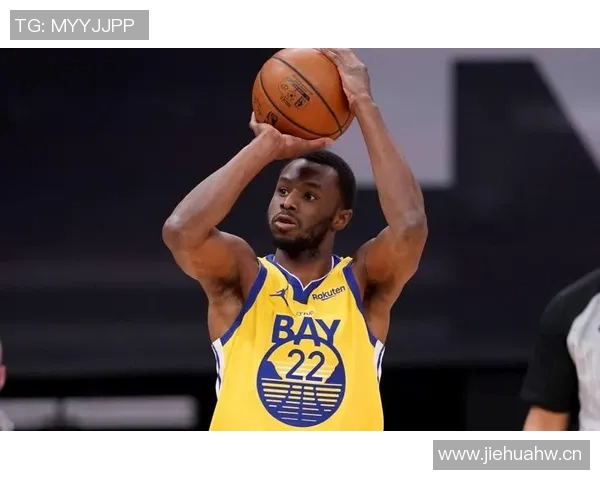 普尔替补表现平平15投仅中6球贡献16分2篮板4助攻1抢断 普尔替补表现平平15投仅中6球贡献16分2篮板4助攻1抢断